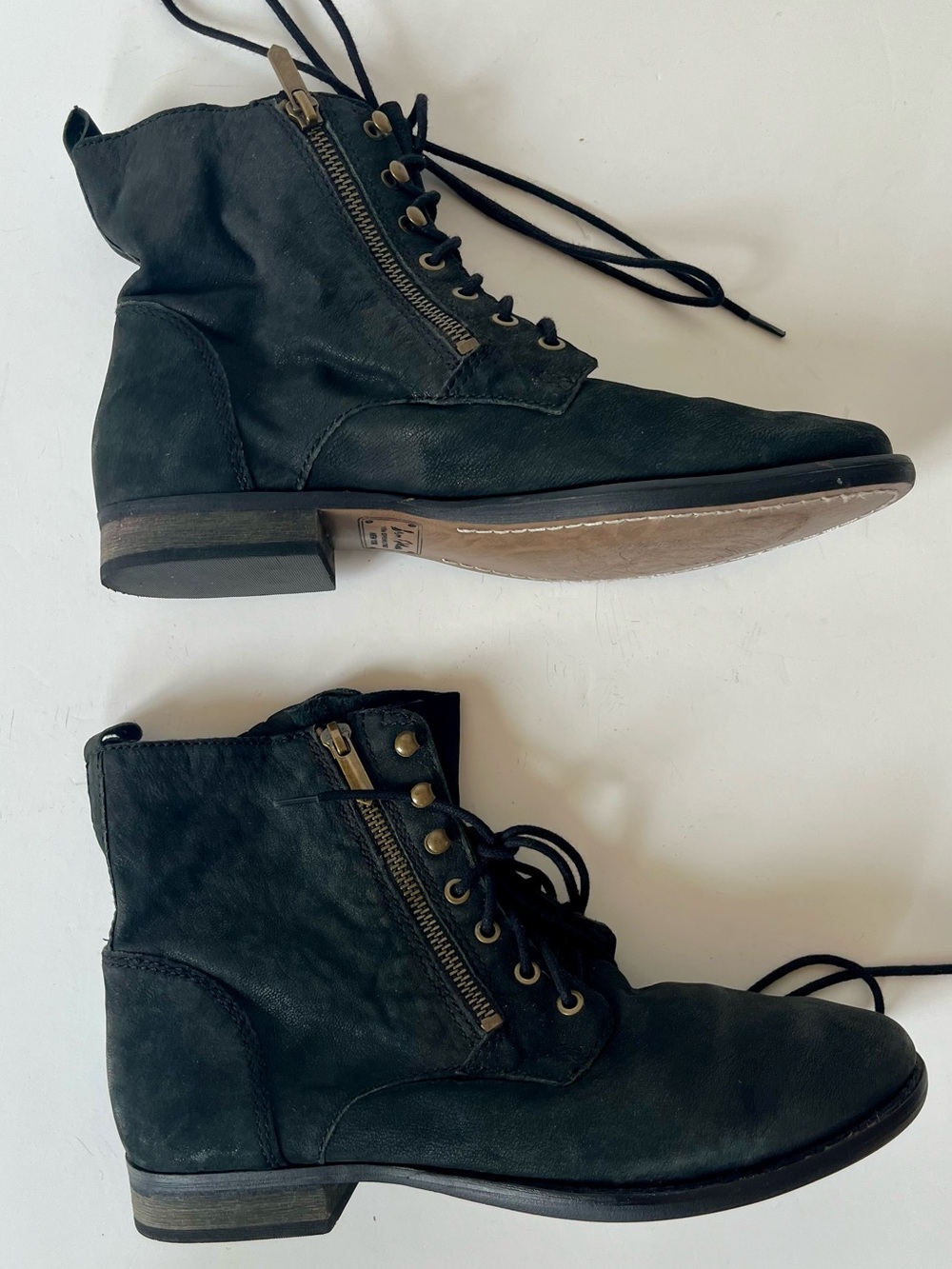 Sam Edelman Mackay flat lace-up combat boots